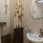 с балконом в центре города Apartment *