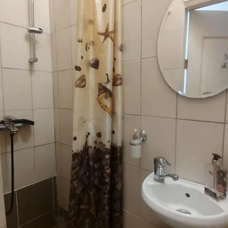 с балконом в центре города Appartement *