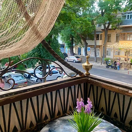 Appartement с балконом в центре города Odessa