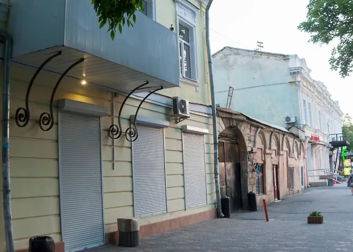 Daire с балконом в центре города Odessa